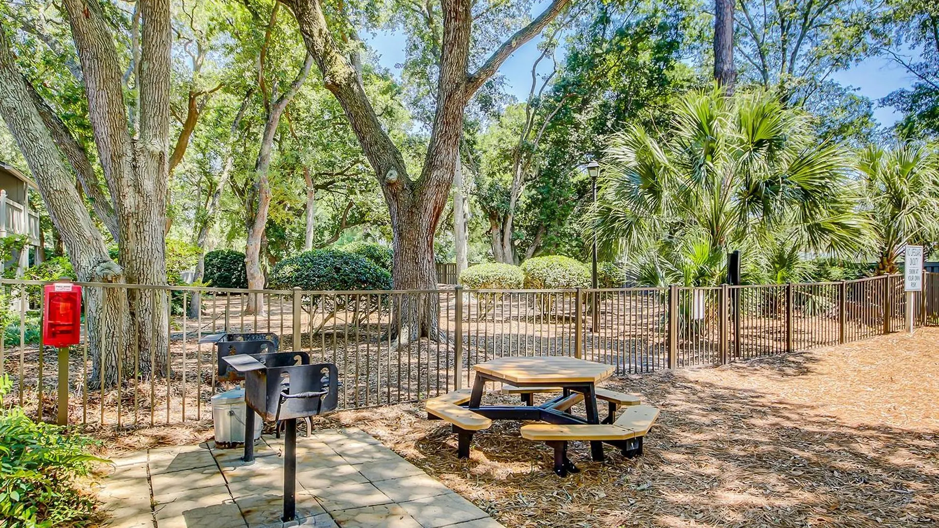 Stones Throw 43 Apartment Hilton Head Island United States